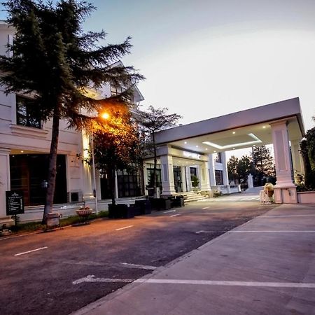 Univers Resort Elbasan Eksteriør bilde