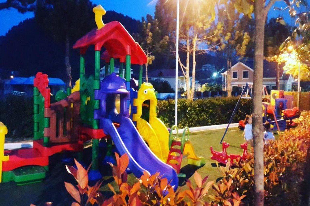 Univers Resort Elbasan Eksteriør bilde