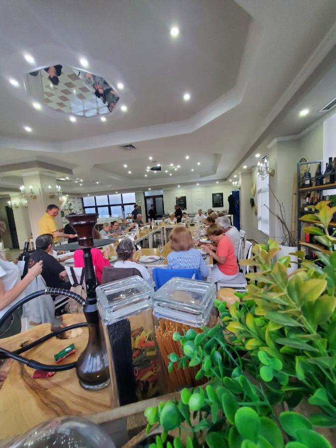 Univers Resort Elbasan Eksteriør bilde