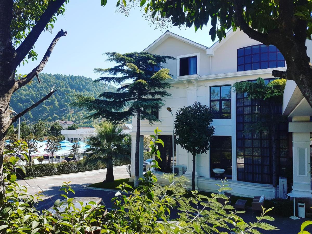 Univers Resort Elbasan Eksteriør bilde