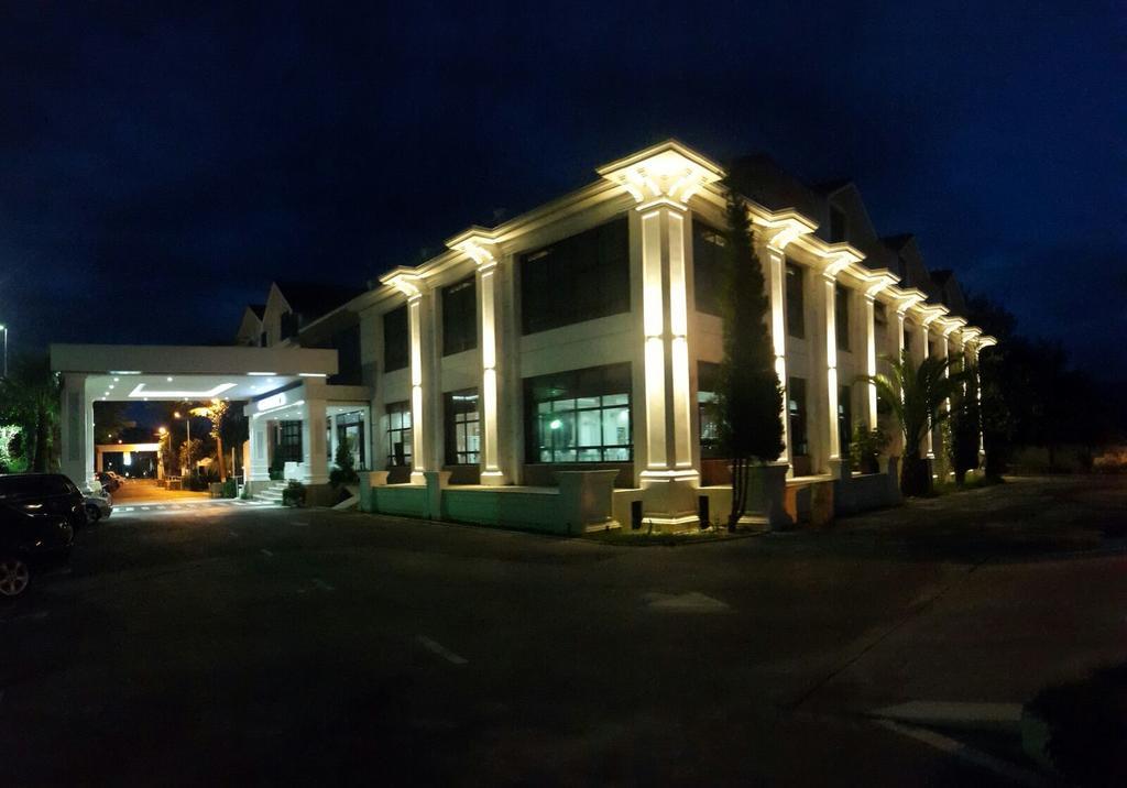 Univers Resort Elbasan Eksteriør bilde