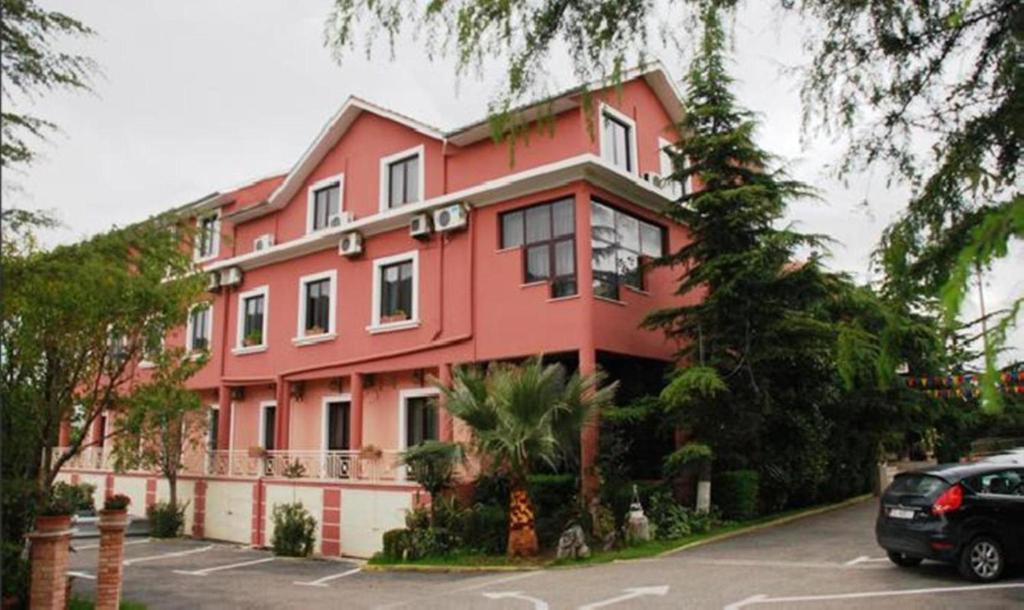 Univers Resort Elbasan Eksteriør bilde