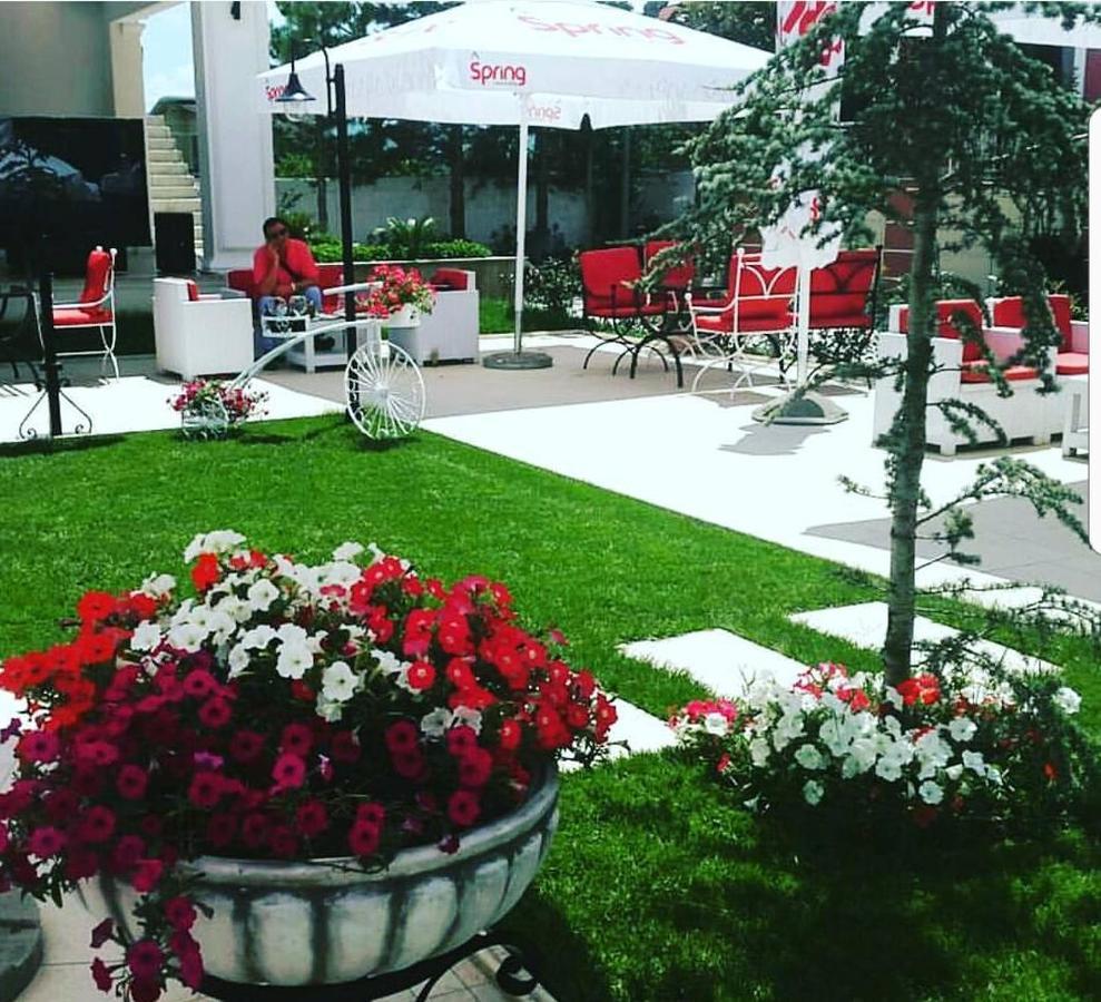 Univers Resort Elbasan Eksteriør bilde