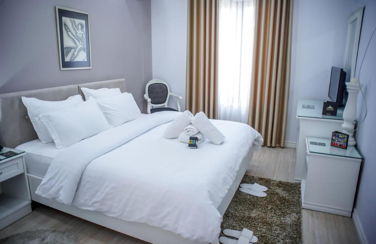 Univers Resort Elbasan Eksteriør bilde